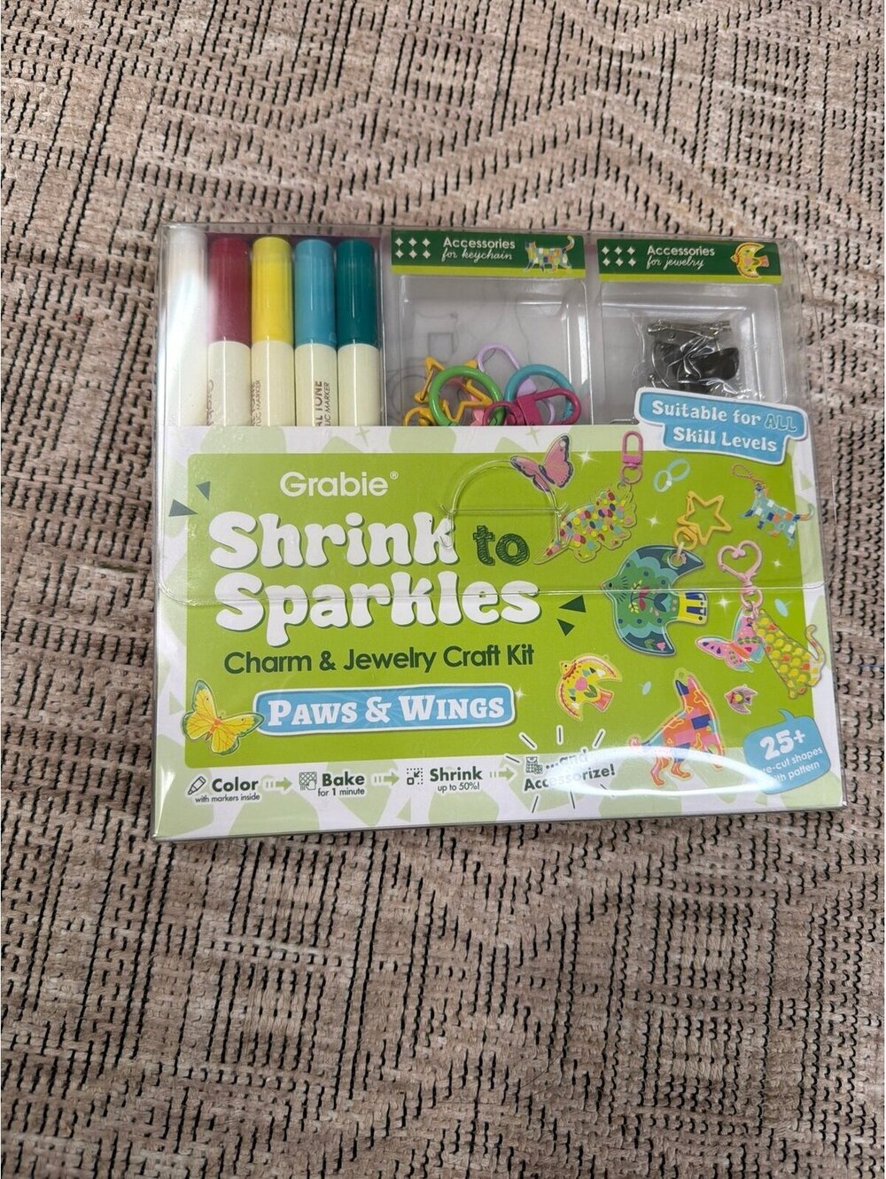 Grabie Shrink to Sparkles Charm & Jewelry Craft Kit